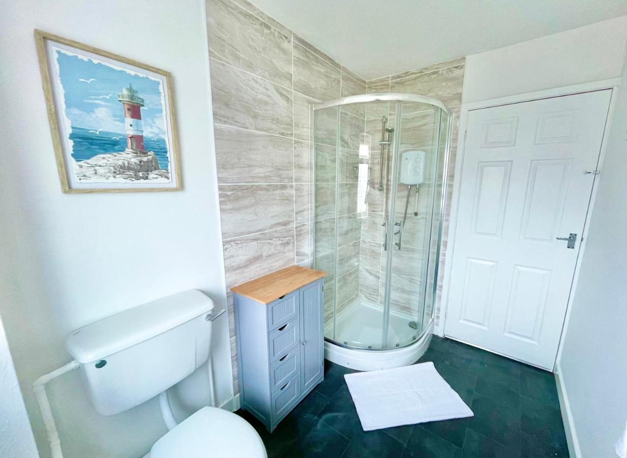 Cae Glas Apartments Holyhead Εξωτερικό φωτογραφία