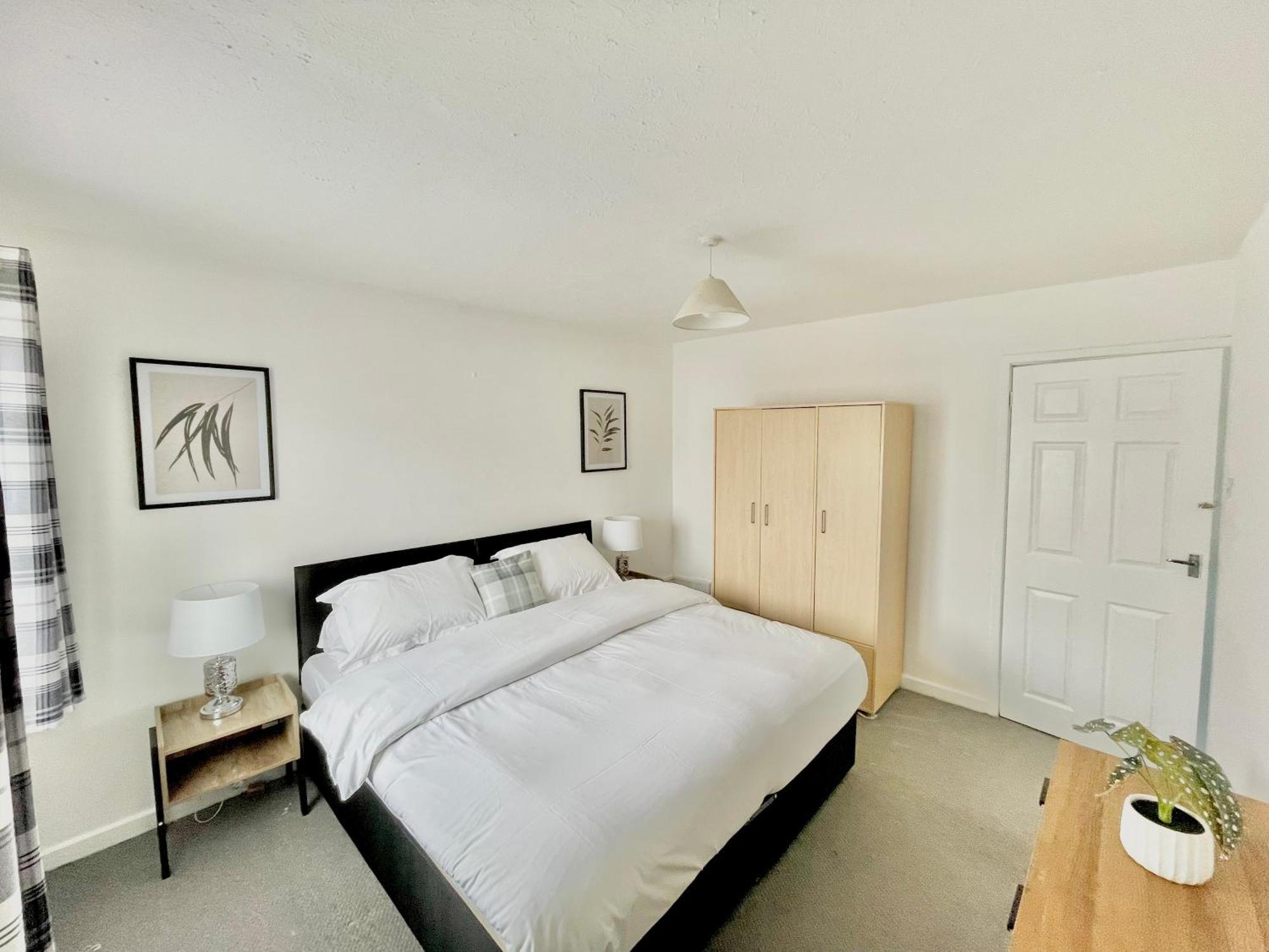 Cae Glas Apartments Holyhead Εξωτερικό φωτογραφία