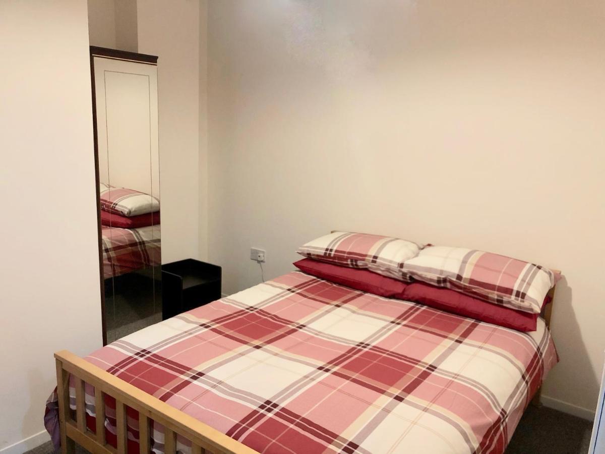 Cae Glas Apartments Holyhead Εξωτερικό φωτογραφία
