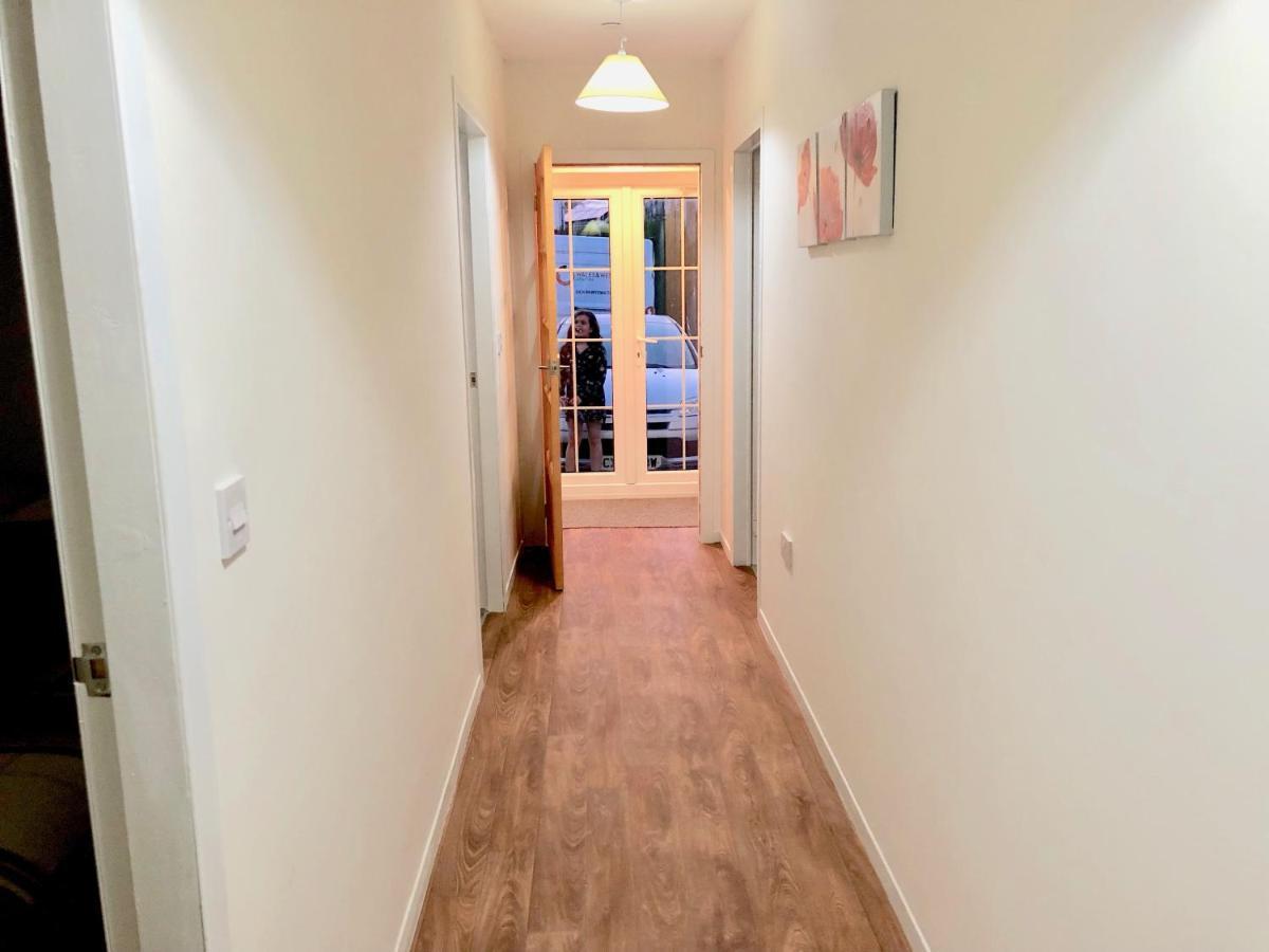 Cae Glas Apartments Holyhead Εξωτερικό φωτογραφία