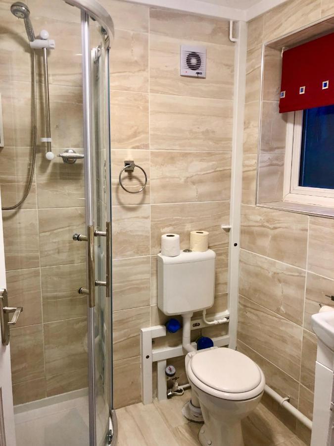 Cae Glas Apartments Holyhead Εξωτερικό φωτογραφία